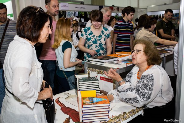 Мензатюк_Зірка_з_читачами