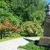 на подвір’ї садиби відкрито пам’ятник Панасові Мирному (скульптор О.П.Олійник, архітектор М.К. Вронський)
